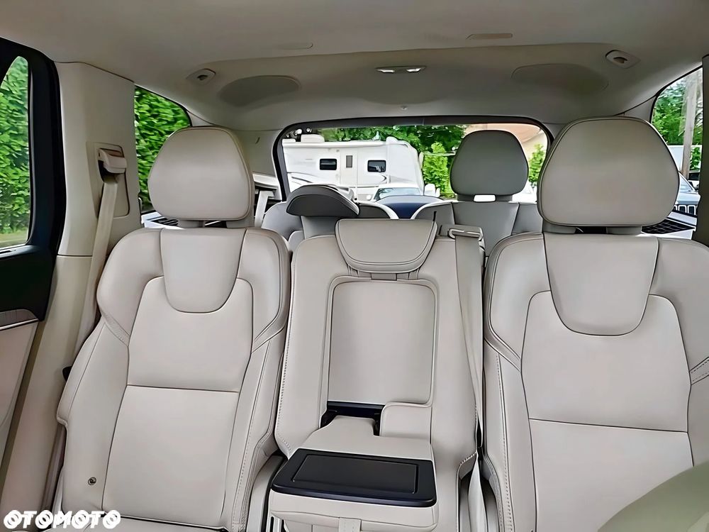 Volvo XC 90 T8 AWD Recharge Geartronic Inscription Edition - 9