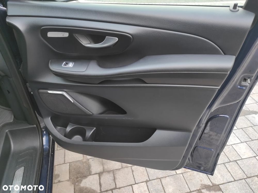 Mercedes-Benz Klasa V 250 BlueTEC Edition 1 7G-Tronic (d³ugi) - 34