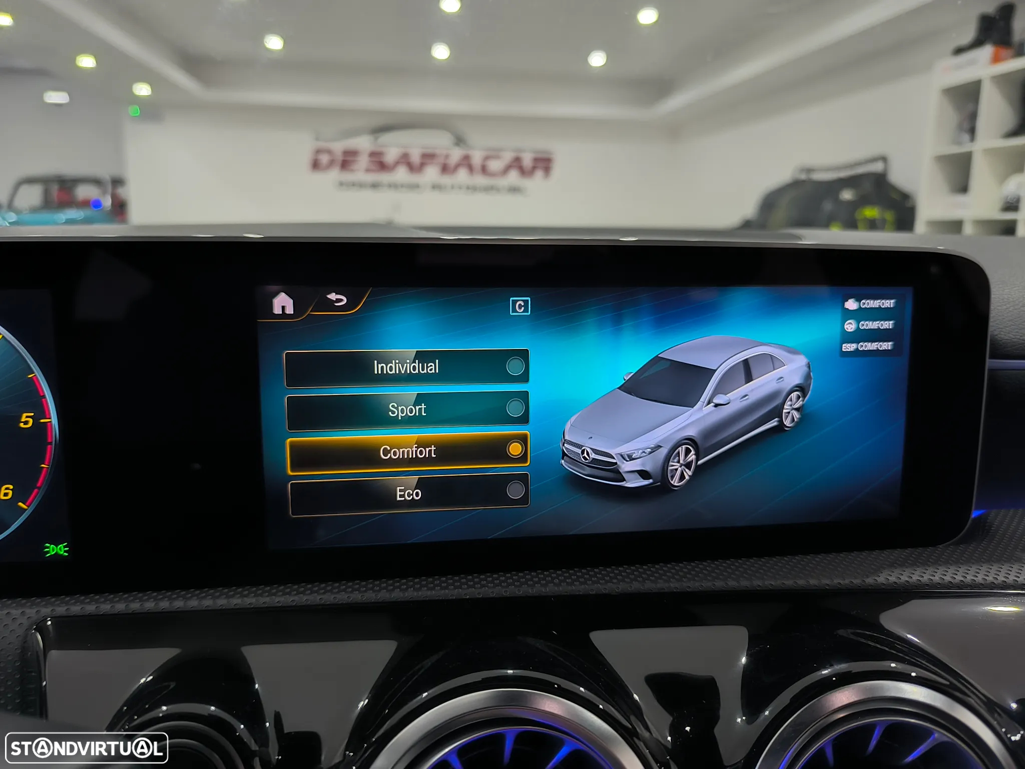 Mercedes-Benz A 180 Limousine d AMG Line Aut. - 55