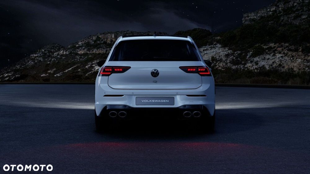 Volkswagen Golf - 18
