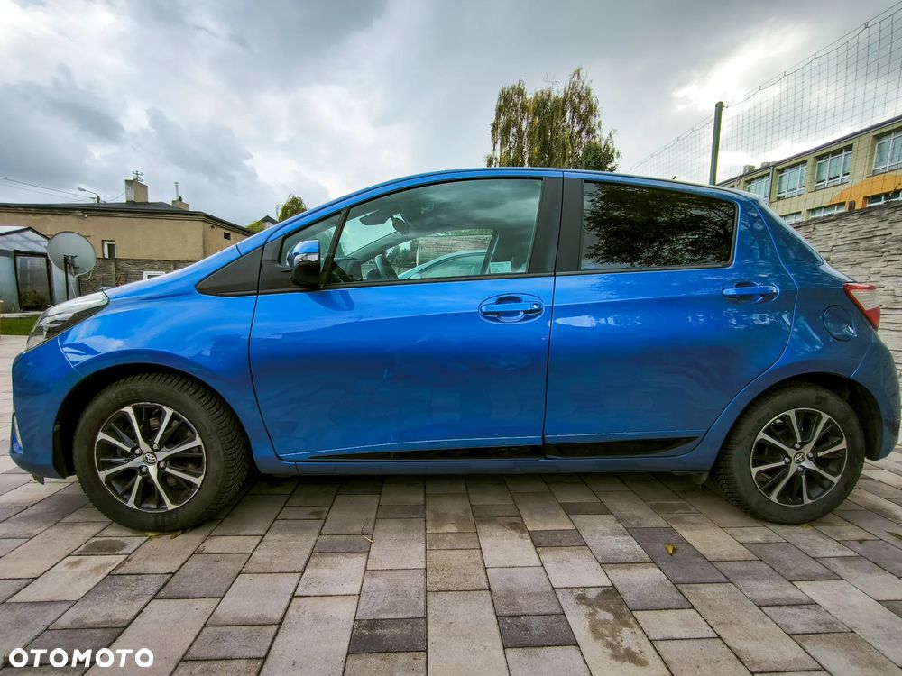 Toyota Yaris 1.5 Premium - 3