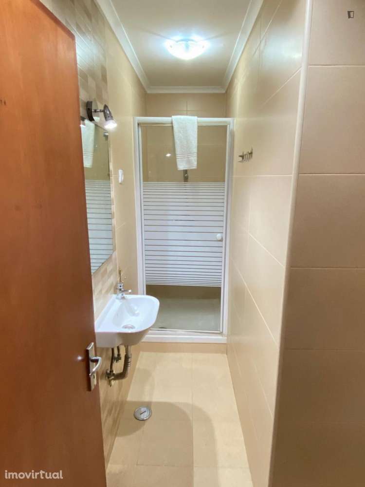 Apartamento com 5 quartos - localizado em Olivais Lisbon - Grande imagem: 2/23