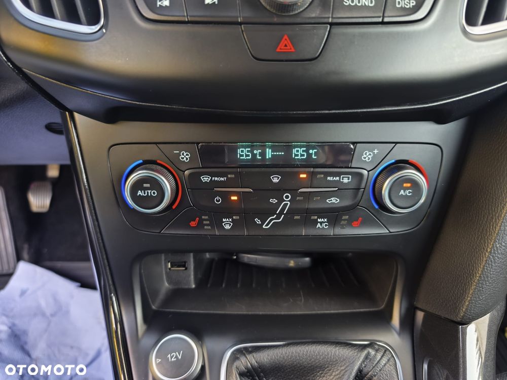 Ford Focus 1.5 EcoBoost Titanium ASS - 13