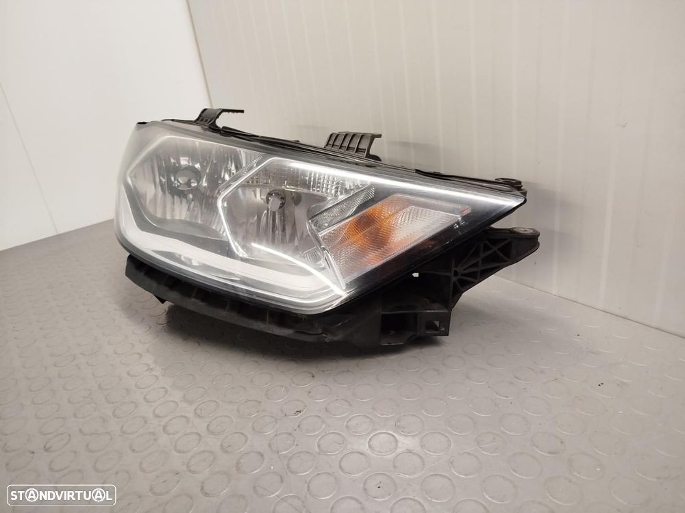 FAROL DIREITO AUDI A1 SPORTBACK GBA - 3