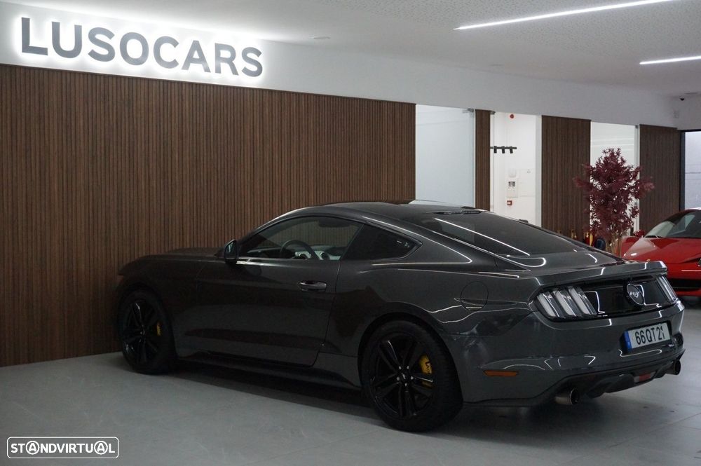 Ford Mustang 2.3i EcoBoost - 34