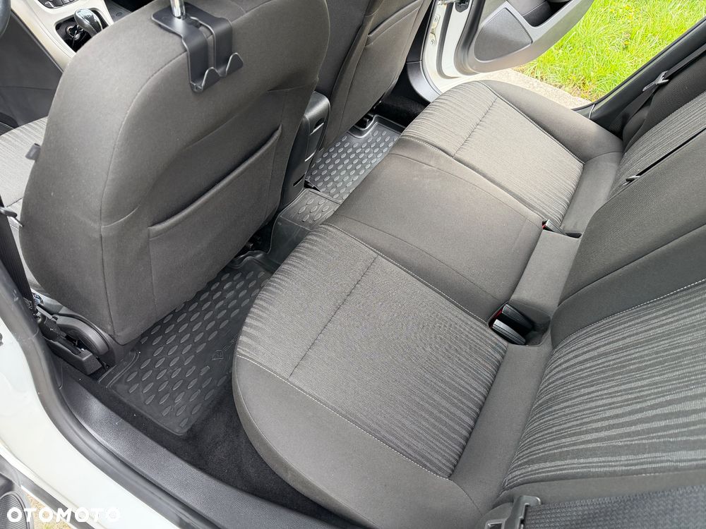 Opel Astra 1.4 Turbo - 29