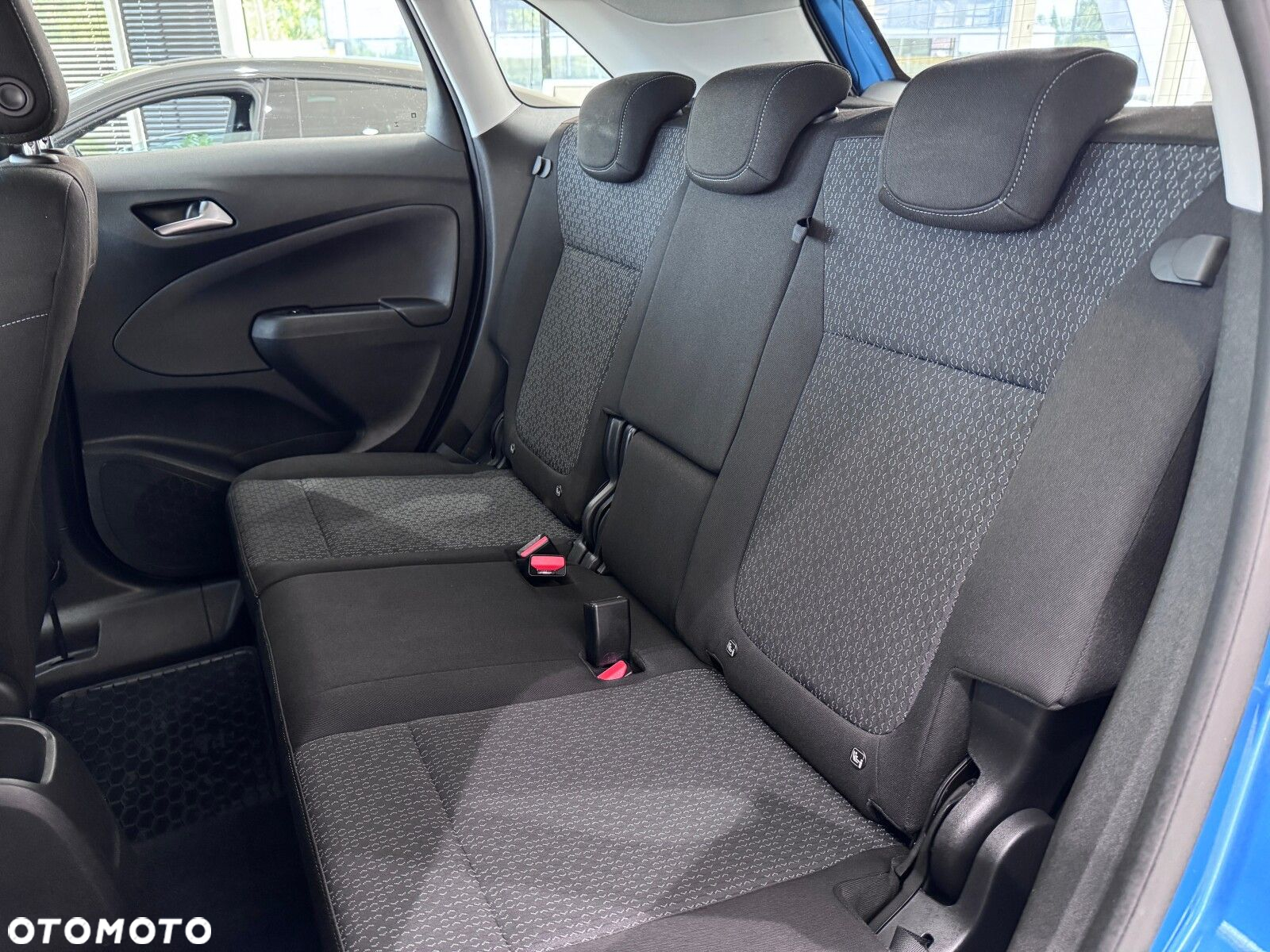 Opel Crossland X - 13