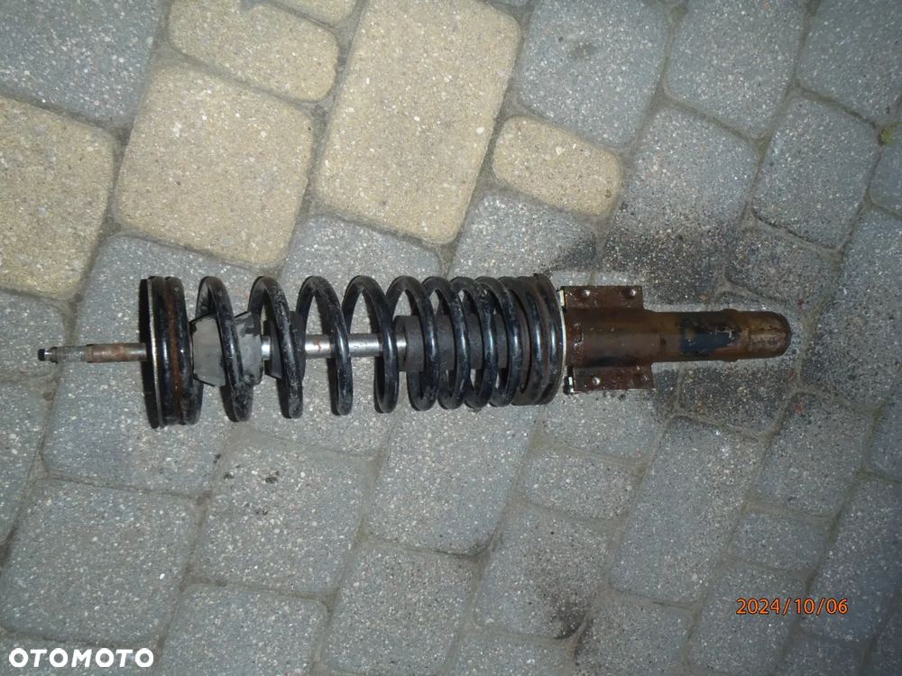 błotnik nadkole amortyzator sprężyna ligier pulse 4 Melex Ligier Pulse 4 elektryk - 11