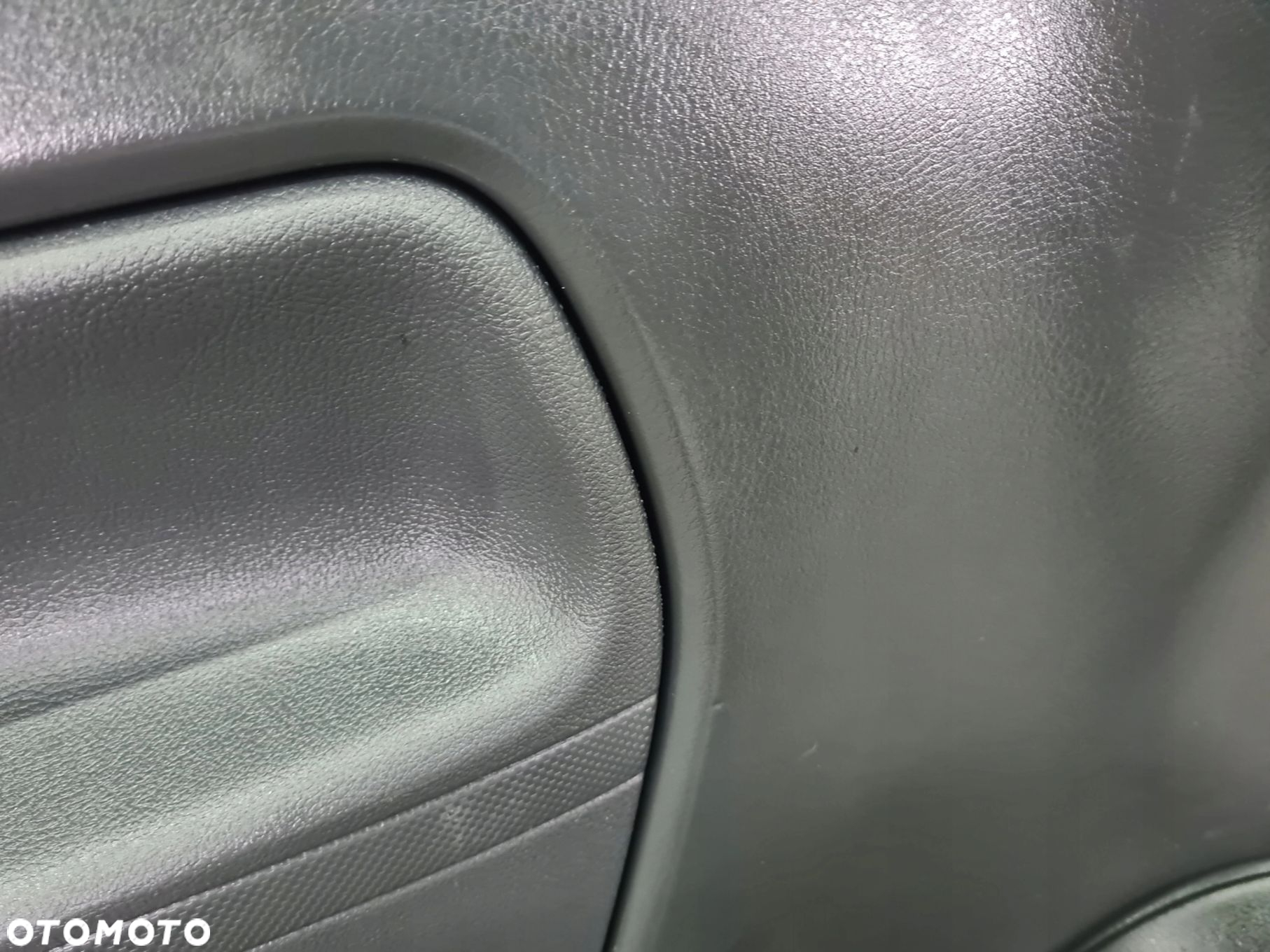 VW T5 T6 MULTIVAN tapicerka boczek prawy tył 7H5868716 - 5