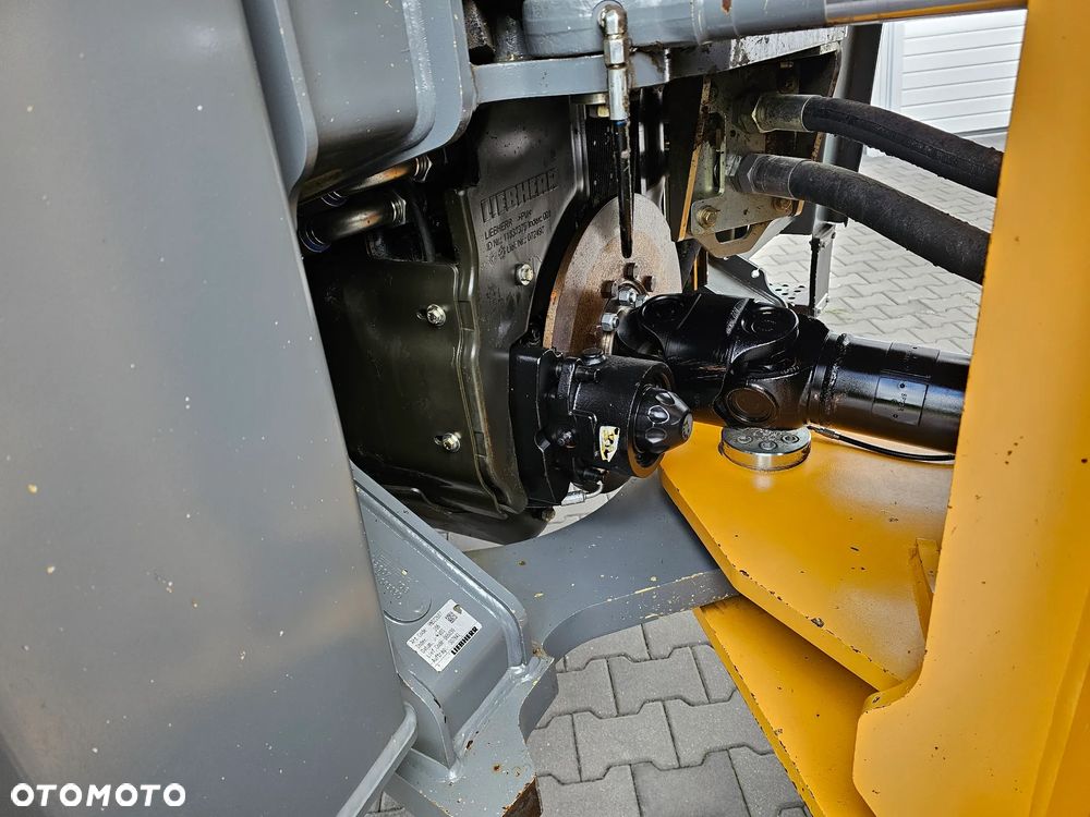 Liebherr L576 - 12