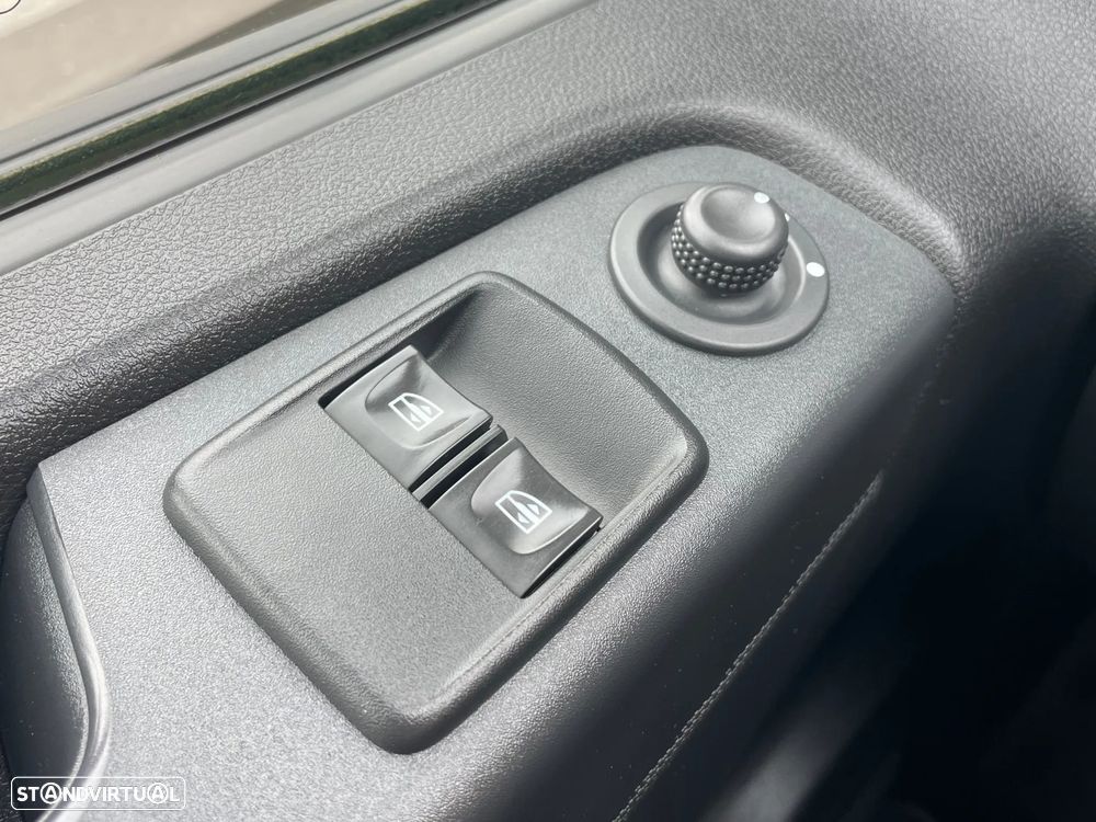 Renault Trafic 2.0 dCi IVA Dedutível - 31