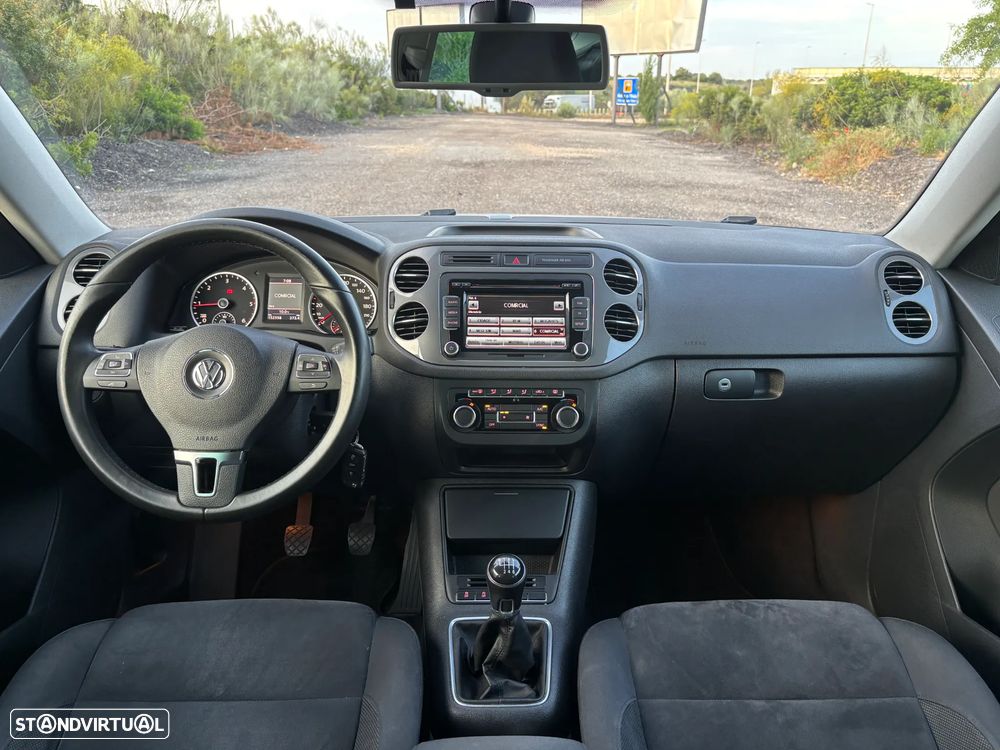 VW Tiguan 2.0 TDi Sport BlueMotion - 6