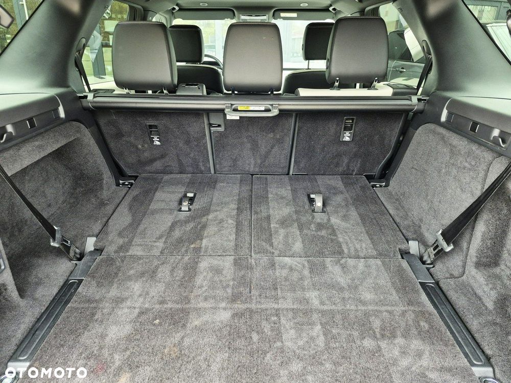 Land Rover Discovery 3.0 D250 mHEV R-Dynamic S - 39