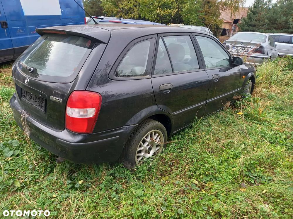 Części Mazda 323F 2002r. 1.5 benzyna silnik skrzynia maska klapa drzwi - 2
