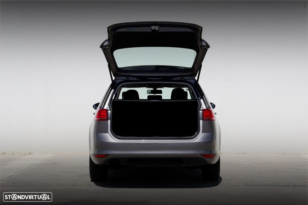 VW Golf Variant 1.6 TDi Confortline - 11