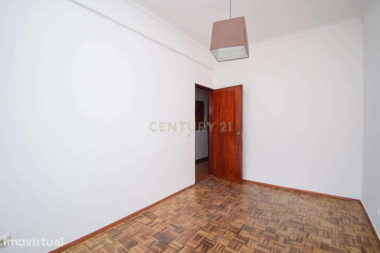 Apartamento Renovado T2 em Sintra, União das Freguesias do Cacém - Grande imagem: 3/19