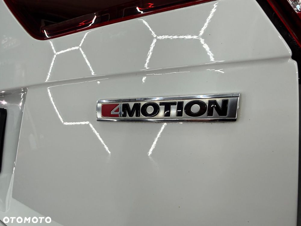 Volkswagen Tiguan 2.0 TDI SCR 4MOTION DSG Highline - 9