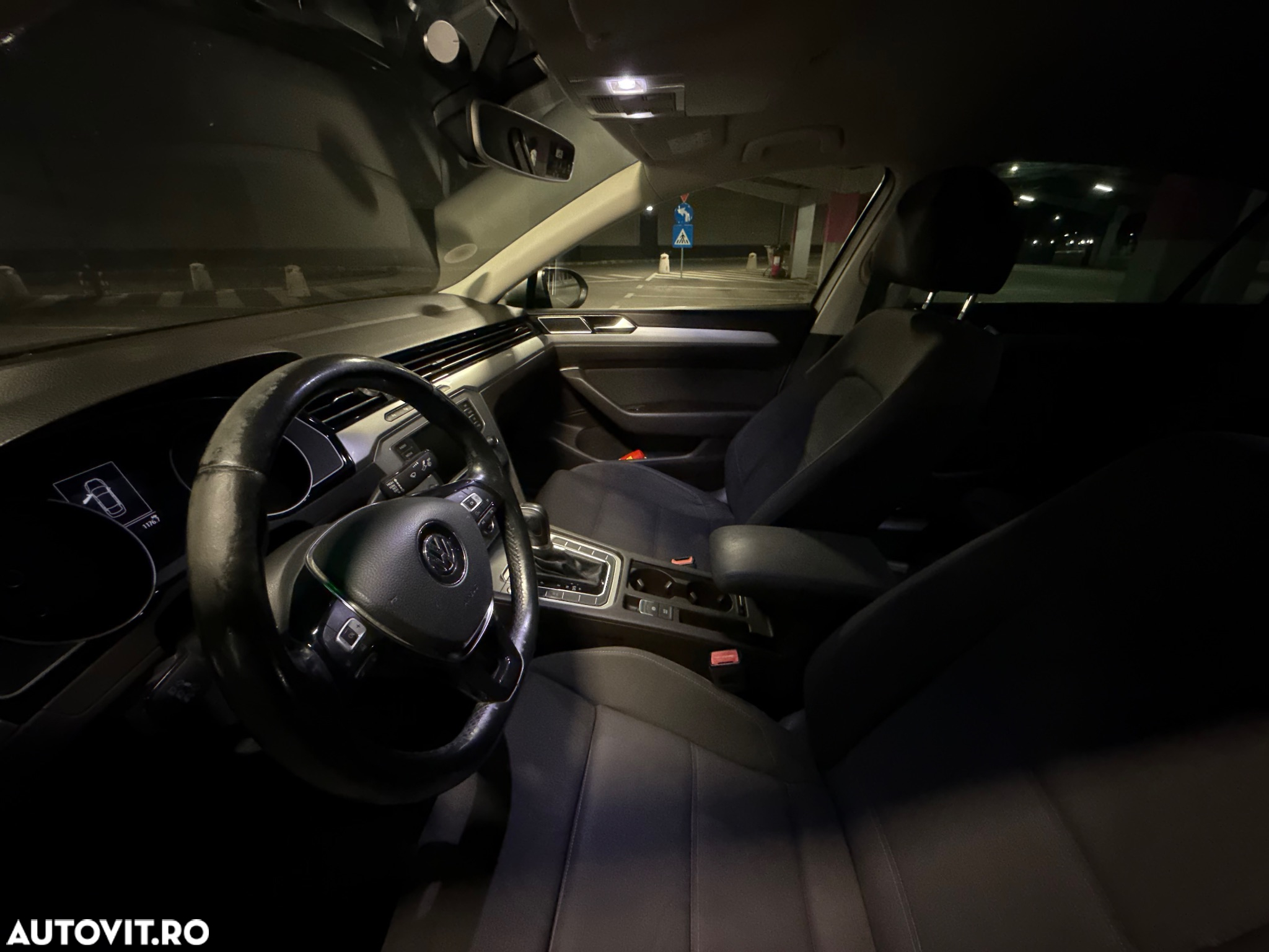 Volkswagen Passat - 8