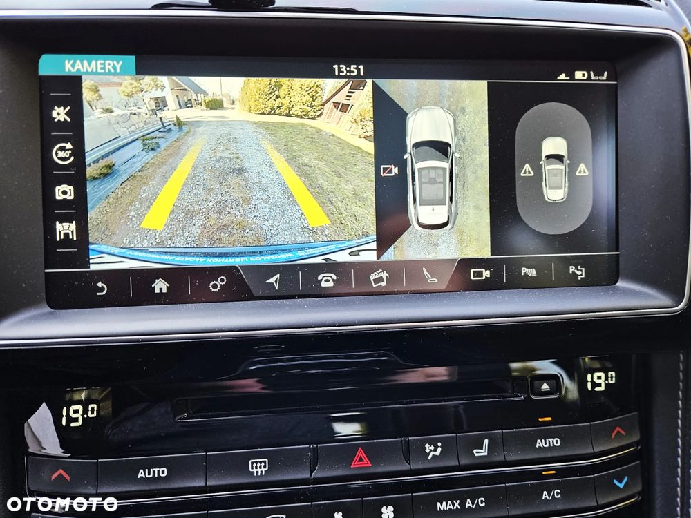 Jaguar F-Pace S AWD - 22