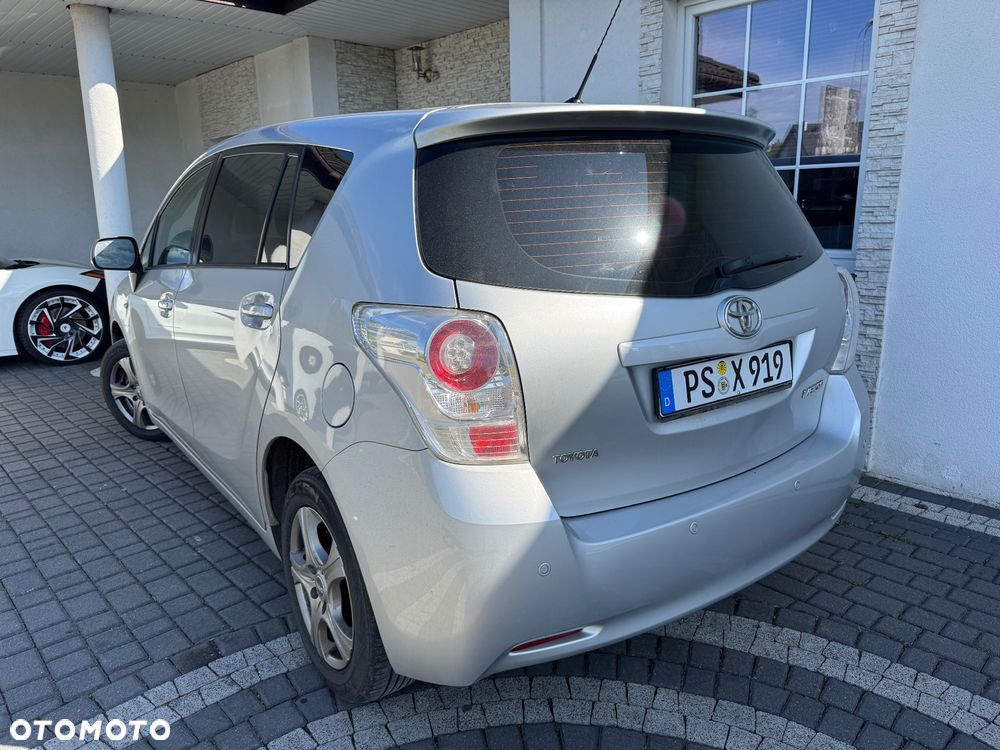 Toyota Verso 1.6 7-Sitzer Comfort - 4