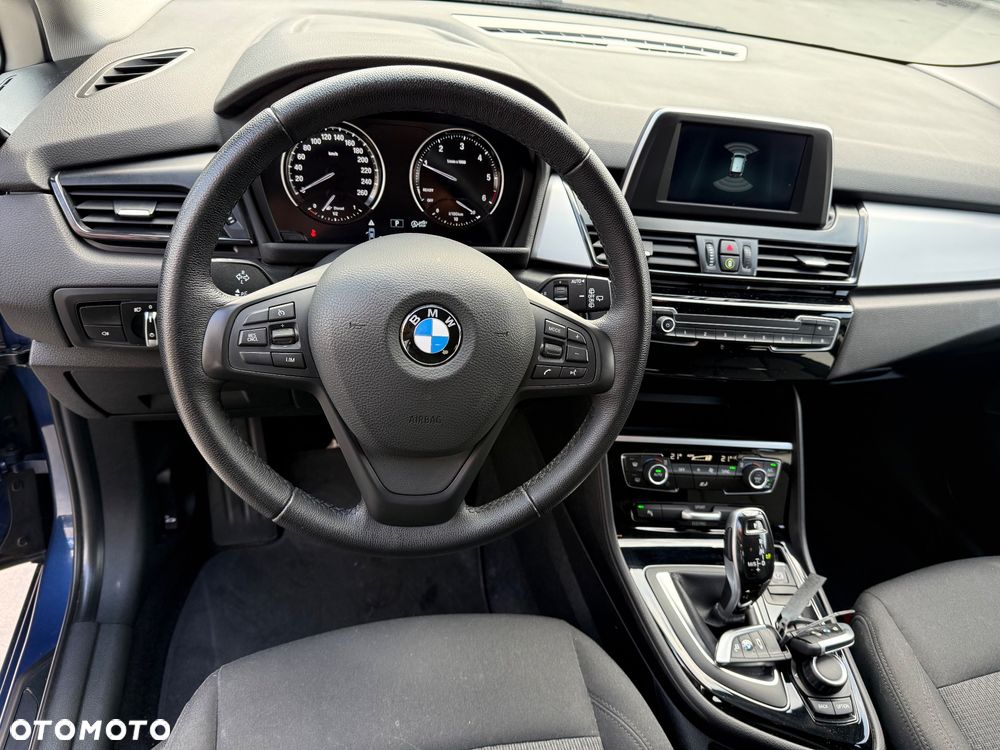 BMW Seria 2 216d Advantage - 17