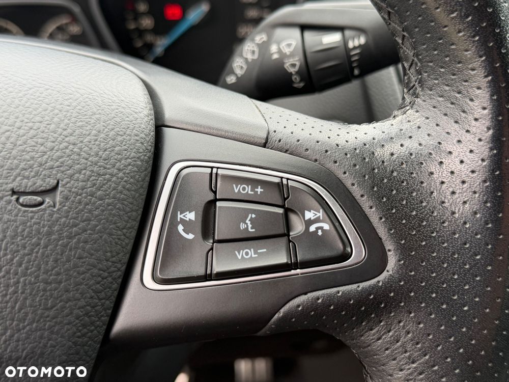 Ford Focus 1.0 EcoBoost ST-Line - 33