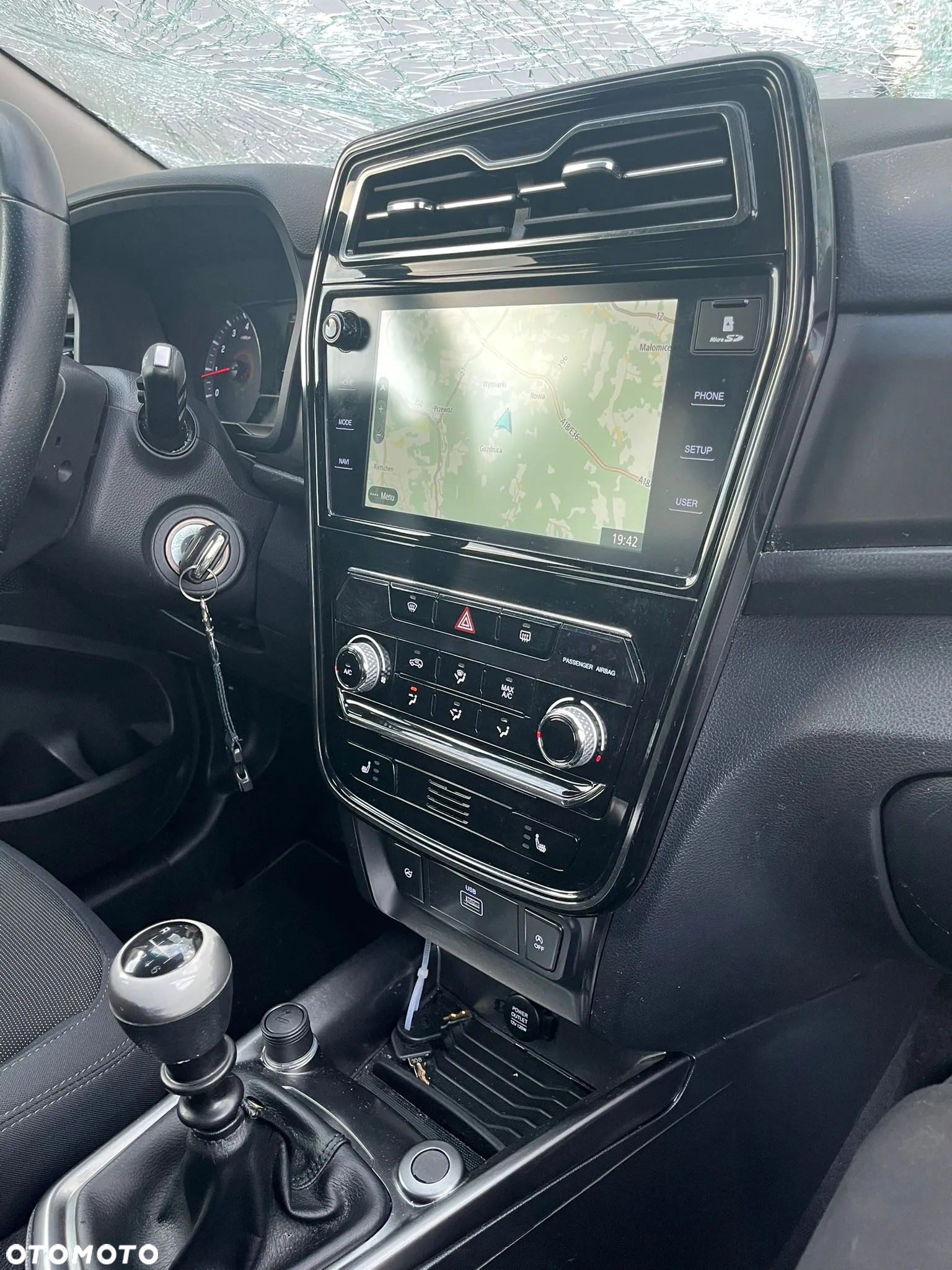 SsangYong/KGM Tivoli - 6