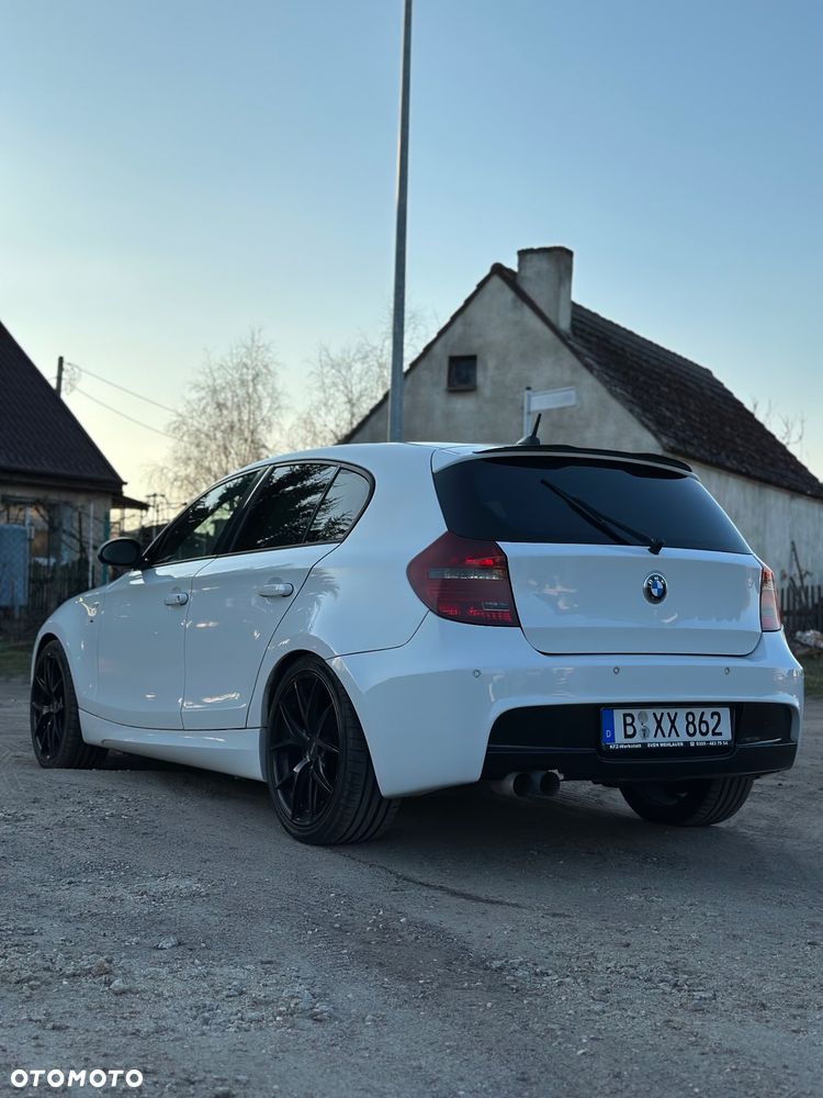 BMW Seria 1 123d DPF Edition Sport - 14