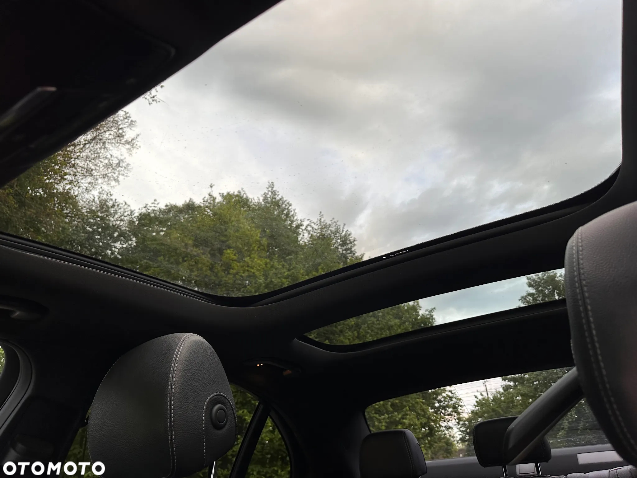 Mercedes-Benz Klasa E 220 d 4-Matic 9G-TRONIC - 13
