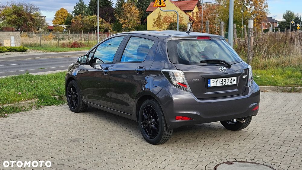 Toyota Yaris 2014 photo 5