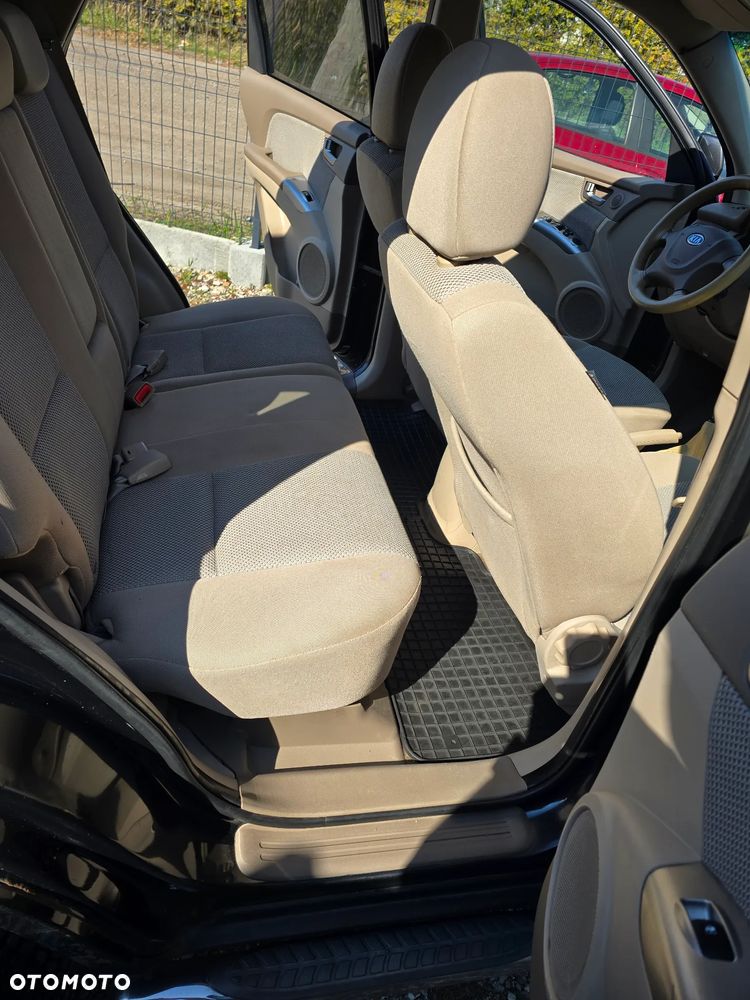 Kia Sportage 2.0 Tour 2WD - 12