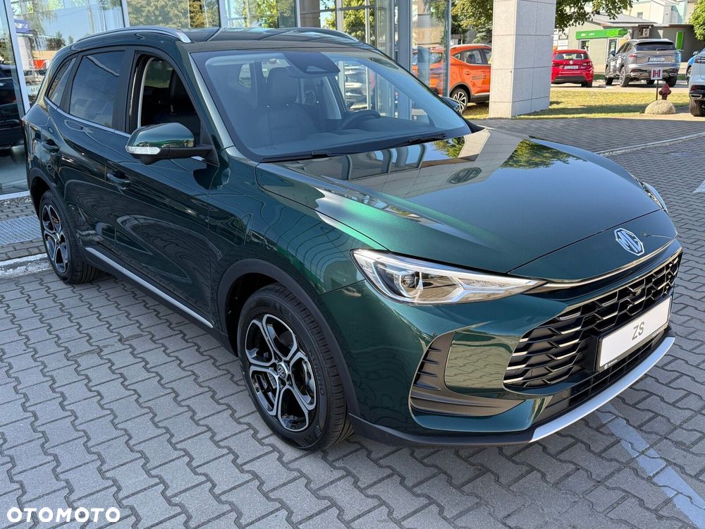 MG ZS Hybrid+ - 4