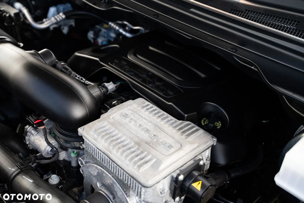 RAM 1500 Crew Cab Sport - 21