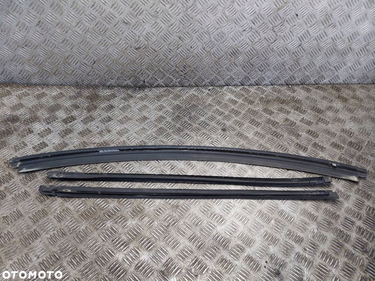 LISTWA SZYBY CZOŁOWEJ LEWA + PRAWA + ŚRODKOWA W203 COUPE C KLASA - 4