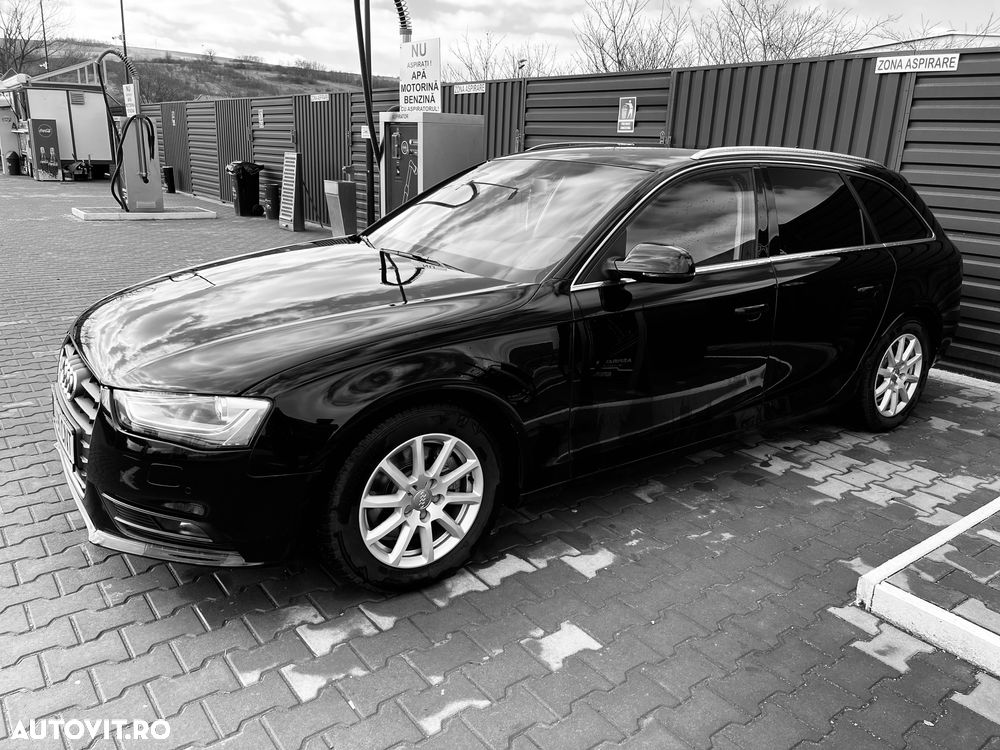 Audi A4 2.0 TDI DPF multitronic S line Sportpaket - 2