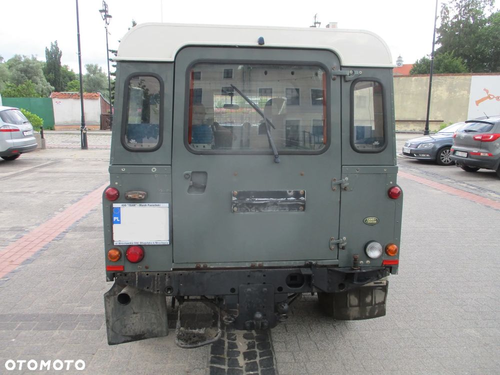Land Rover Defender 2.4 TD4 E - 11