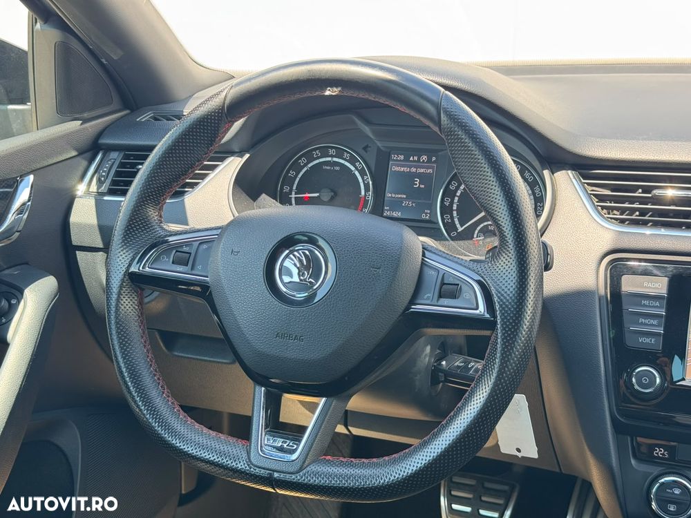Skoda Octavia 2.0 TDI RS DSG - 13