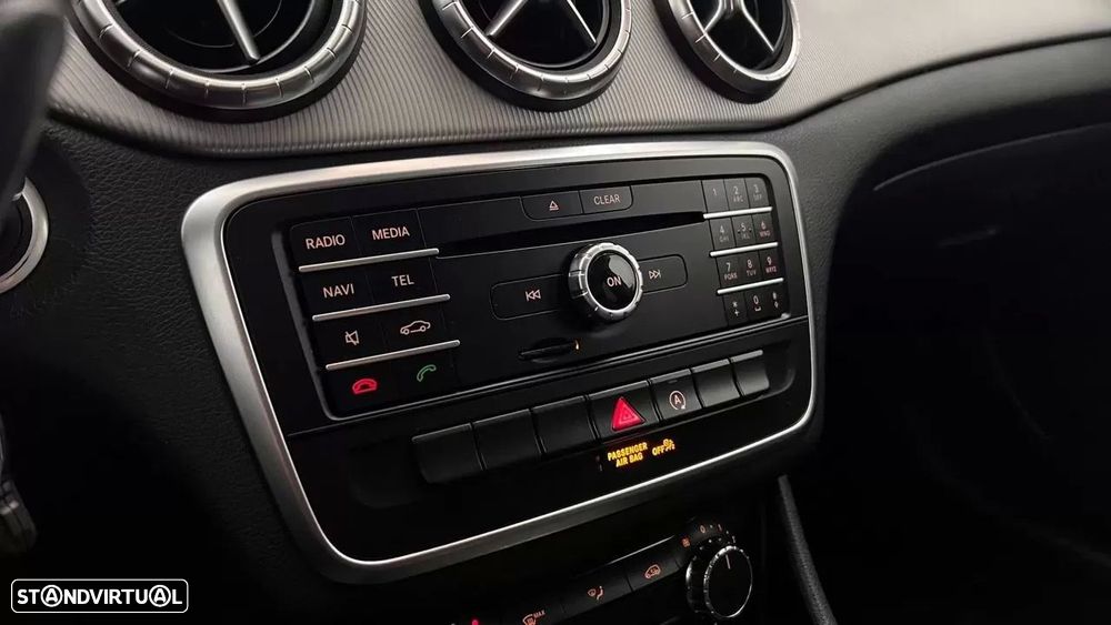 Mercedes-Benz CLA 180 d Shooting Brake Urban - 19