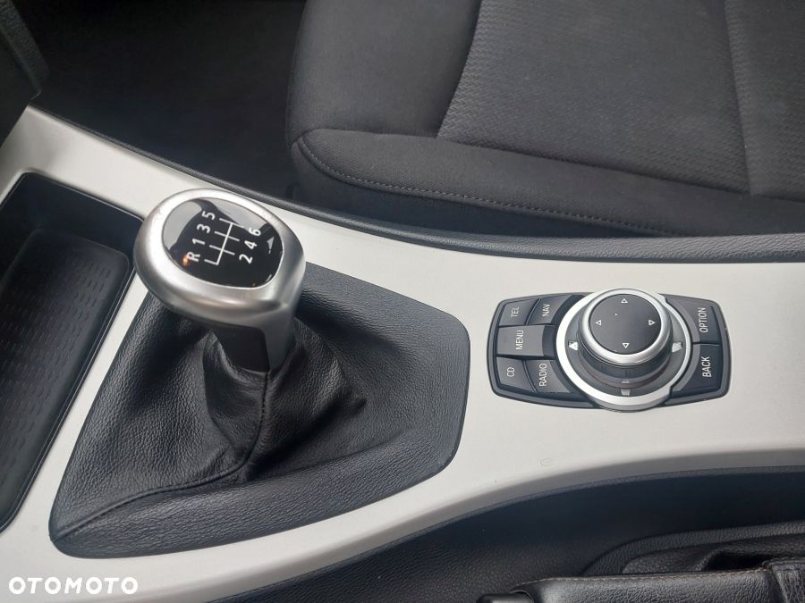 BMW Seria 3 320i Edition Lifestyle - 15
