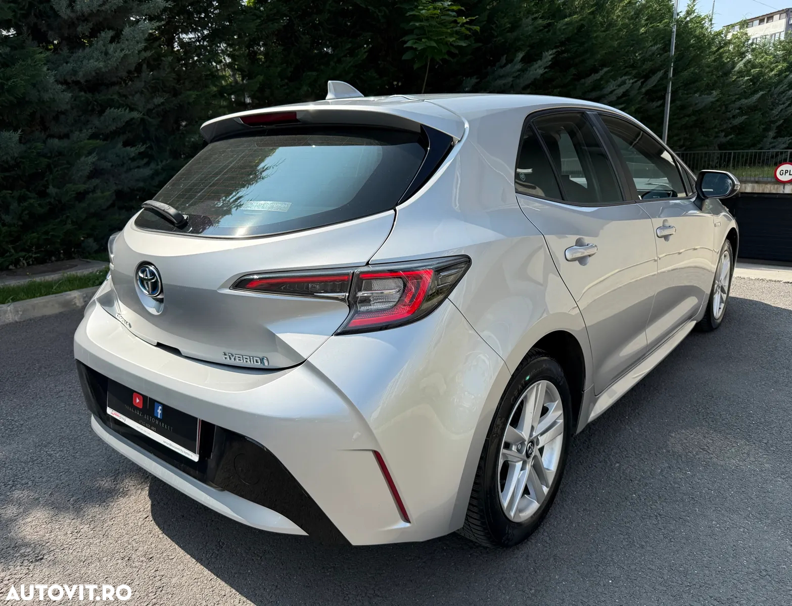 Toyota Corolla 1.8 HSD Business - 4