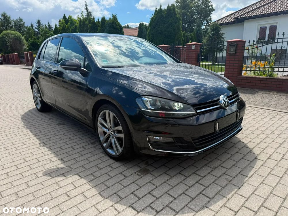 Volkswagen Golf - 2
