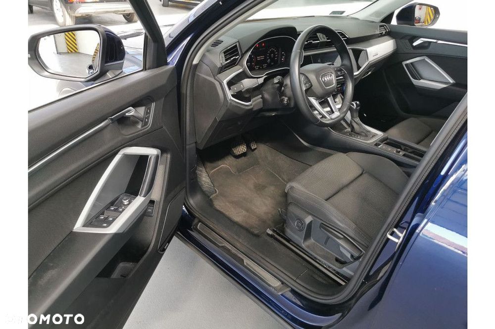Audi Q3 Sportback - 6