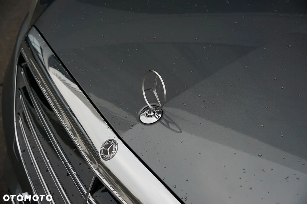 Mercedes-Benz Klasa E 220 d 4-Matic 9G-TRONIC - 12