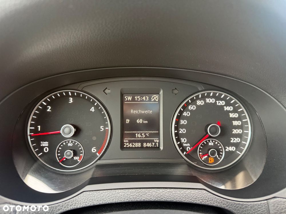 Volkswagen Sharan 2.0 TDI DSG Blue Motion Highline - 21