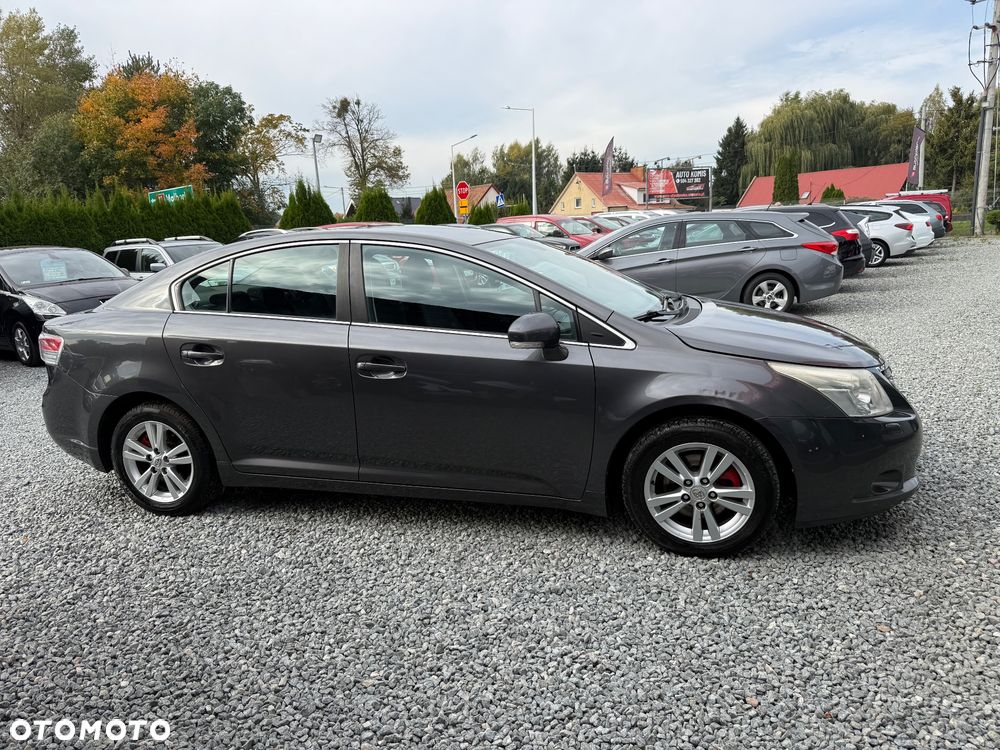Toyota Avensis - 3