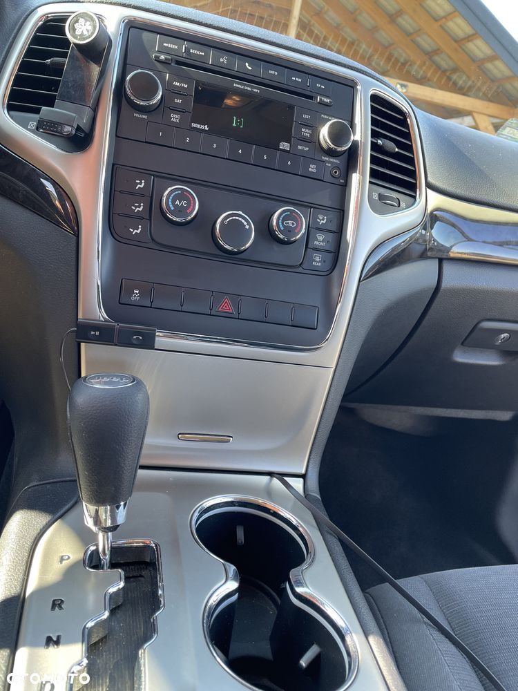 Jeep Grand Cherokee - 16