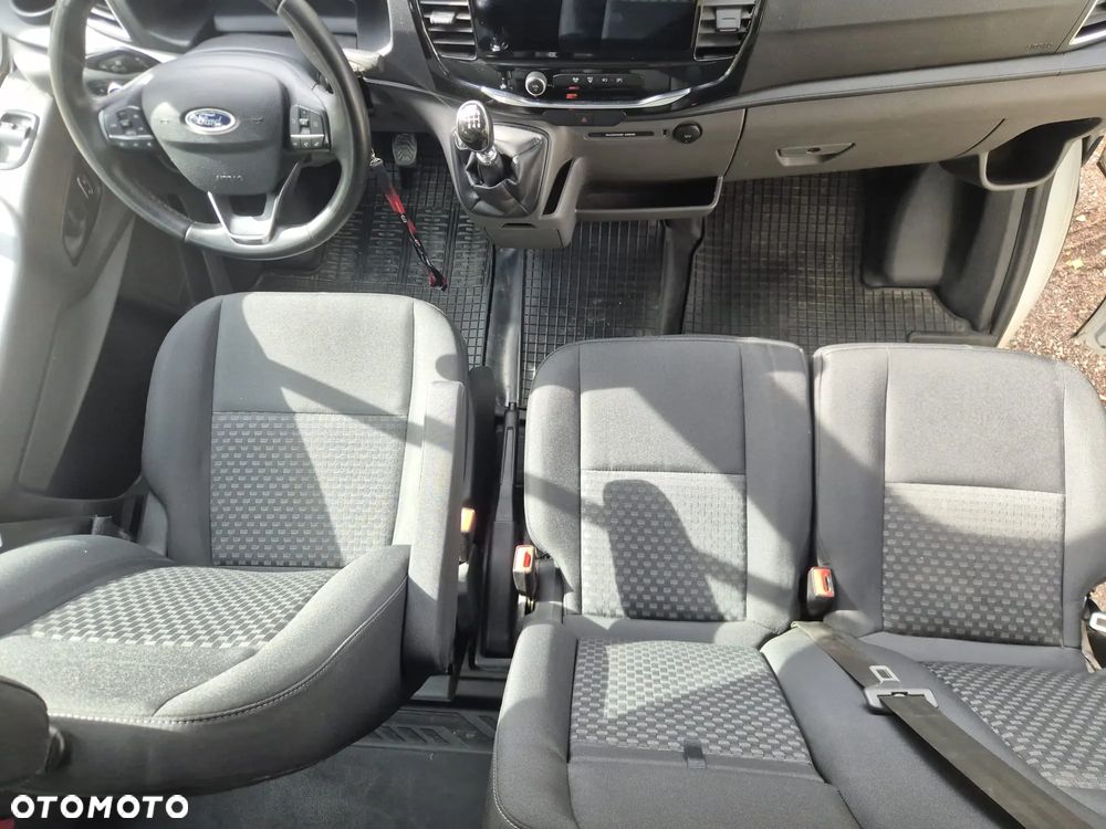 Ford Transit - 25