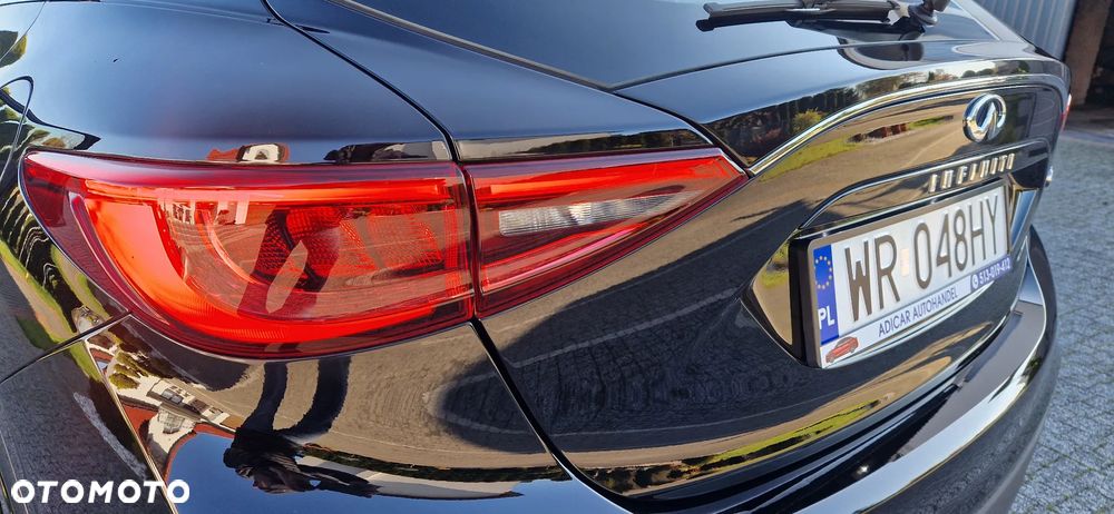 Infiniti Q30 - 19