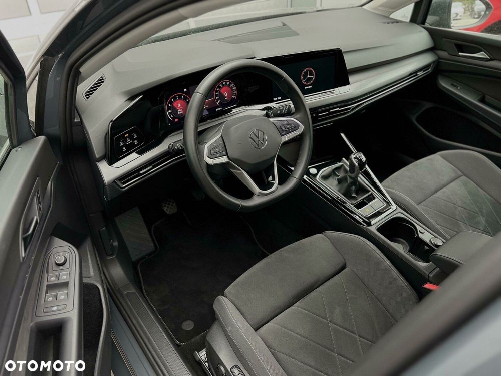 Volkswagen Golf VIII 1.5 TSI EVO Style - 9