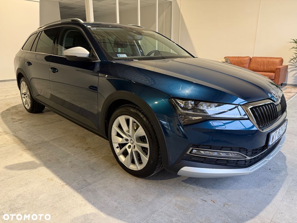 Skoda Superb 2.0 TDI SCR 4x4 Scout DSG - 11